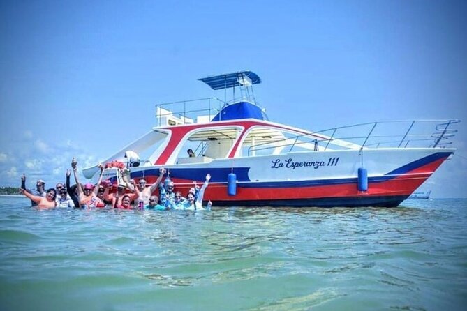 Hip Hop solo para adultos PartyBoat con Bebidas ilimitadas y Bar - Snorkeling Stop Reality Check: Gear Included, Time Can Be Short