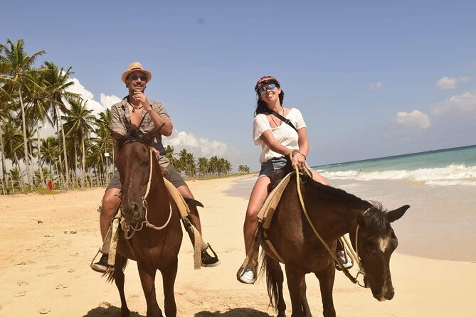 Horseback riding along Macao beach from Punta Cana - Group Size (Max 30) and How It Can Affect Your Ride