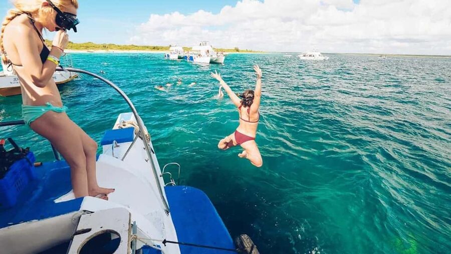 isla saona día completo - Punta Cana to Bayahibe: the day starts with motion