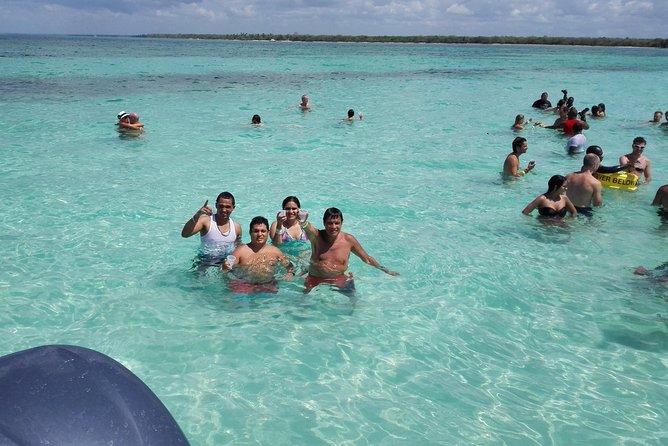 Isla Saona El Paraiso del Caribe - The Speedboat Ride and the Natural Pool Stop