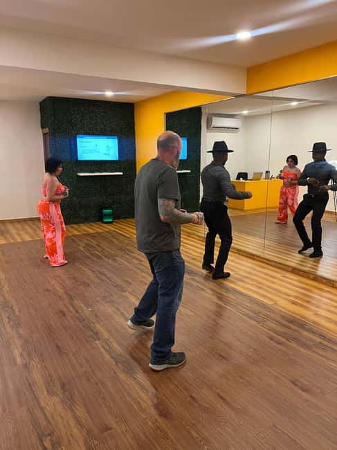 Learn to dance Bachata like a pro in Punta Cana - Transportation and how to plan your timing