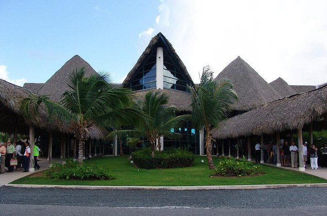Lopesan Costa Bávaro-Punta Cana Airport Transfer - What to Watch For: Driver Communication and Real Expectations