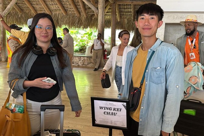 Luxury Transfer from Punta Cana Airport to Hotels and Airbnb - Price and Value: Is $39 Per Person a Good Deal?