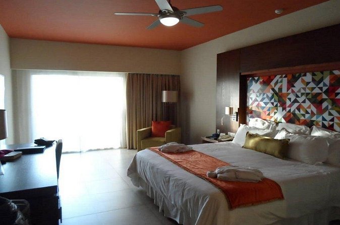 Majestic Colonial - Round Trip Shuttle - Punta Cana Airport - Timing tips: how to plan for the 25–30 minute estimate