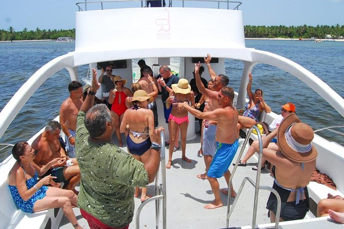 Morning Private Party Boat with Water Slide Open Bar and BBQ - Stop 1 at Bavaro Beach: the Cabeza de Toro snorkeling (about 30 minutes)