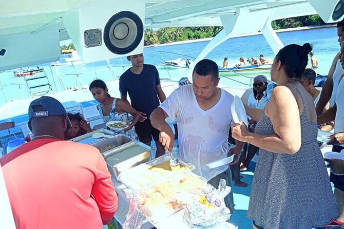 On Catamaran: Private Adventure in Punta Cana with Transportation - Open bar and your playlist: how the party energy is managed