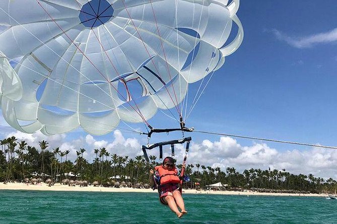 Parasailing Adventure in Punta Cana - Getting There: Pickup, Boats, and the Go-Time Moment