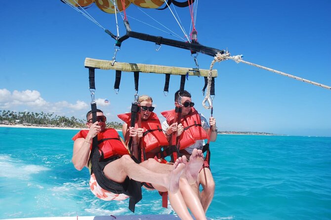 Parasailing Adventure in Punta Cana - Timing Surprises: Wind Conditions and Waiting at the Beach