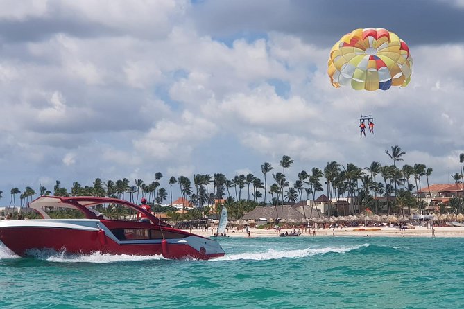 Parasailing Adventure in Punta Cana with Pick Up - How the Punta Cana parasail over Bávaro Beach really feels