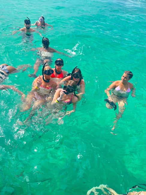Party Boat and Snorkelling in Punta Cana - Snorkeling stop: what you can expect in the water