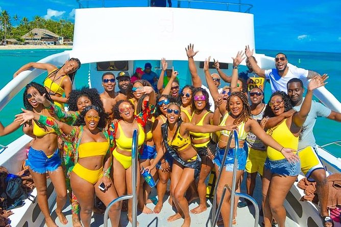 Private Adult Only Hip Hop Party Boat with Live DJ - The Cruise Portion: Coast Views, Live DJ, and Open Bar Flow
