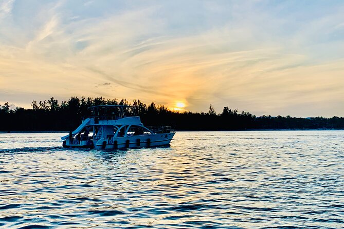 Private Catamaran Cruise with Slide & unlimited drinks - Price and value: $680 per group and what you’re paying for