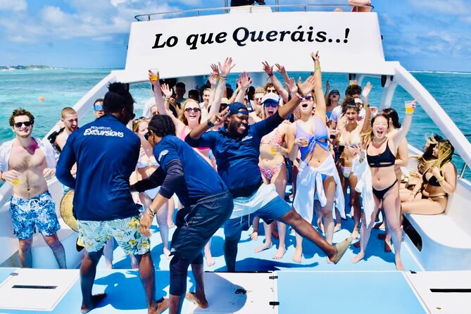 Private Catamaran Cruise with Slide & unlimited drinks - What’s missing: towels and sunscreen (and what to bring instead)