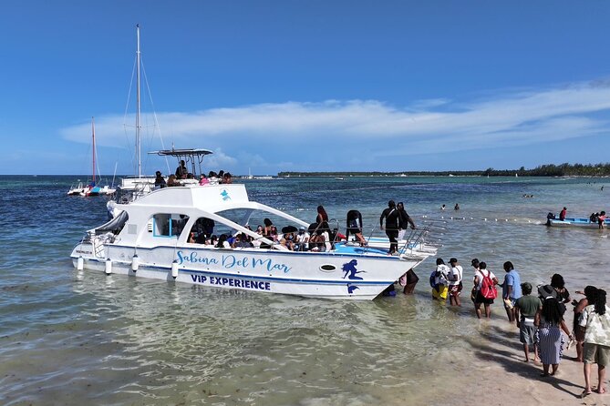 Private Cruise with BBQ - Slide And Open Bar - Key Highlights You’ll Actually Care About