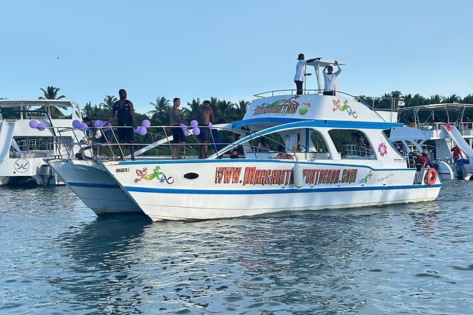 Private Cruise with BBQ - Slide And Open Bar - Boarding and Pickup: Getting There Without Losing Your Fun