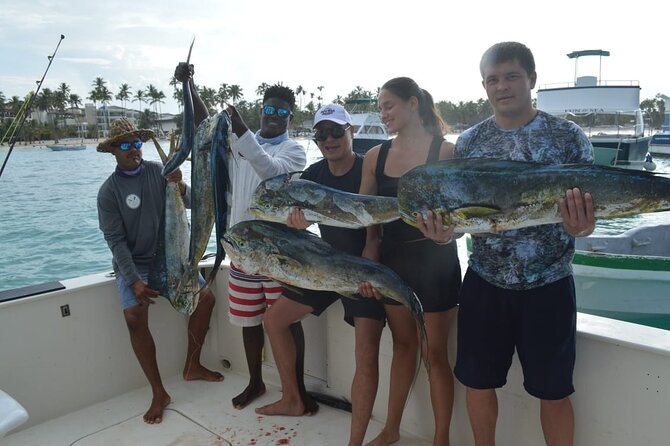 Private Fishing charter Punta Cana (Alondra) - The core experience: fishing off Punta Cana waters