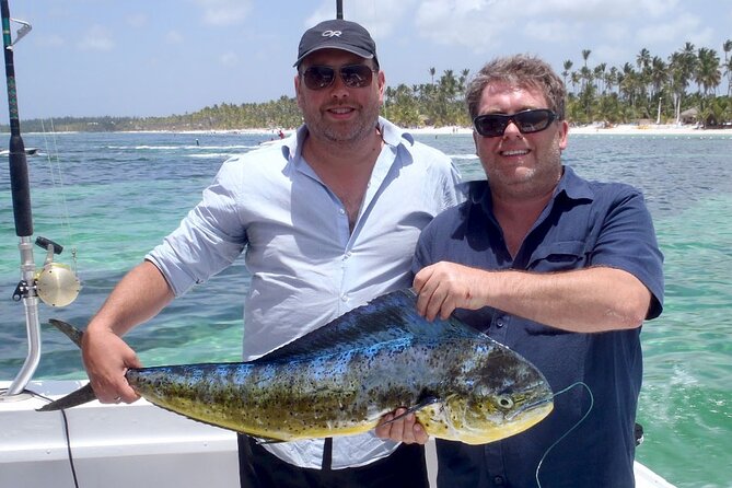 Private Fishing charter Punta Cana (Alondra) - The open bar, sandwiches, and keeping the day moving