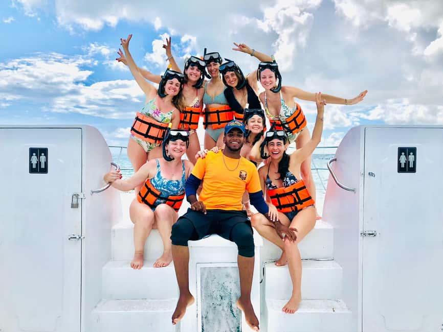 Private Party Boat Tour with Drinks and Snacks in Punta Cana - La Piscina Natural: The Natural Pool Moment (and the Floating Bar)