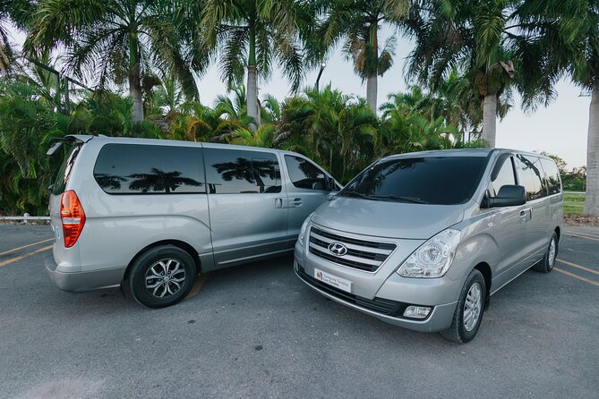 Private Punta Cana Airport Transfers from/to the Hotel 1 ó 2 way - Finding Your Labeled Driver at PUJ Without the Usual Guesswork