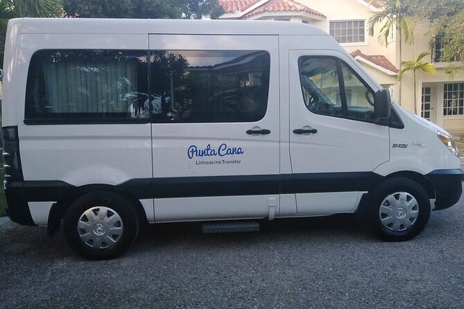 Private Round Trip Airport Transfer Bavaro Hotels - Price and timing: what $53.40 per group really buys