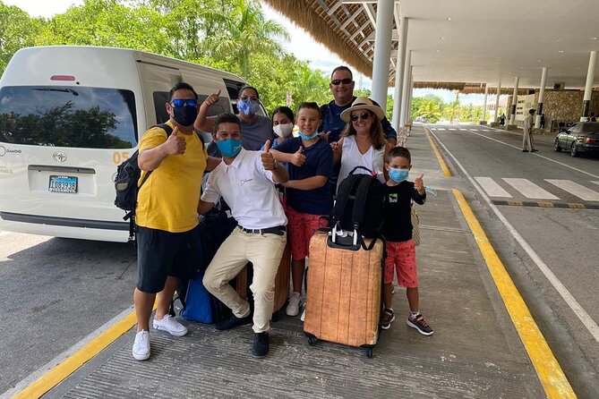 Private Transfer between Punta Cana Airport and Bavaro - Onboard Wi‑Fi and Comfort: AC, Drinks, and Kids’ Seating