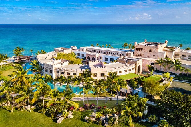 Private Transfer between Punta Cana Airport and Sanctuary Cap Cana - Meet-and-greet at PUJ: the sign, the SMS, and the spot that matters