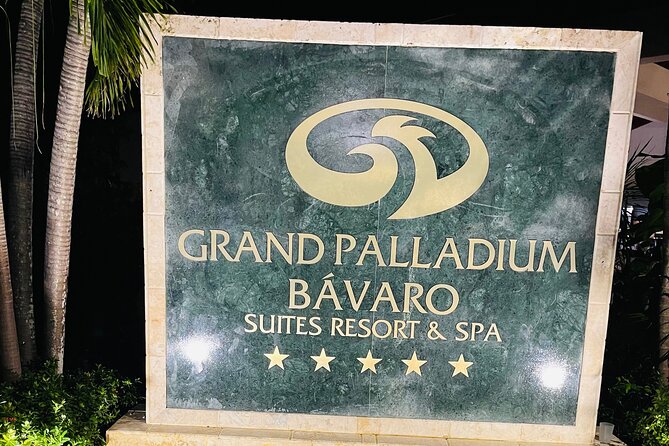 Private Transfer from Punta Cana Airport to Zona Hotels - The meet-and-wait pickup: less stress, more certainty