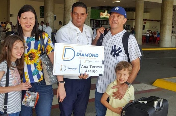 Private Transfer Punta Cana Airport and Bayahibe, La Romana - What the Service Feels Like in Practice: Family-Warm Welcome, Professional Handling