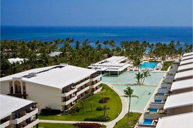 Private Transfer Punta Cana Airport to/from Catalonia Royal Bavaro - Meet-and-greet rules that keep your arrival smooth