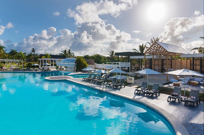 Private Transfer Punta Cana Airport to/from Catalonia Royal Bavaro - Who this transfer suits best