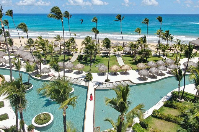 Private Transfer Punta Cana Airport to/from Excellence El Carmen - Price and Value for Groups Up to 6