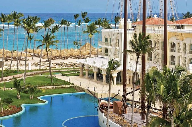 Private Transfer Punta Cana Airport to/from Iberostar Grand Bavaro - The A/C Ride to Iberostar Grand Bavaro: Comfortable, Direct, and Simple