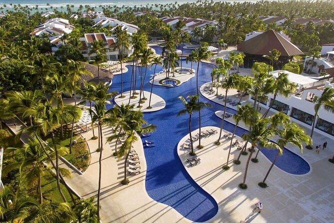 Private Transfer Punta Cana Airport to/from Occidental Punta Cana - The ride to Occidental Punta Cana: what about 29 minutes really means