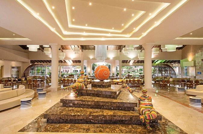 Private Transfer Punta Cana Airport to from Ocean Blue and Sand - SMS-First Communication Beats Email Confusion