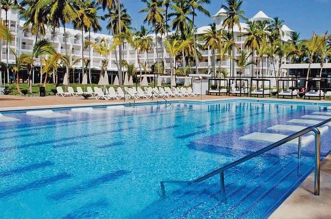 Private Transfer Punta Cana Airport to/from Riu Palace Macao - Price and Value: $40 Per Group Up to 6