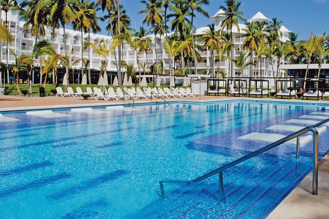 Private Transfer Punta Cana Airport to/from Riu Palace Macao - From Airport to Resort: What the Meet-and-Greet Really Means