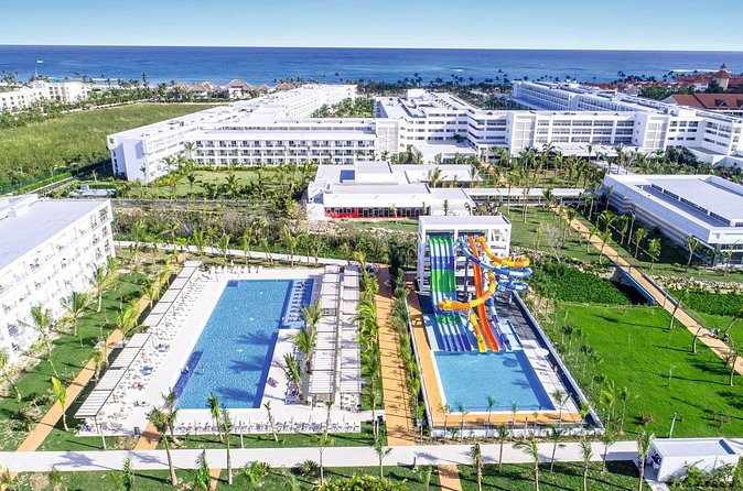Private Transfer Punta Cana Airport to/from Riu Republica Punta Cana - Comfort and practical details that matter more than you think