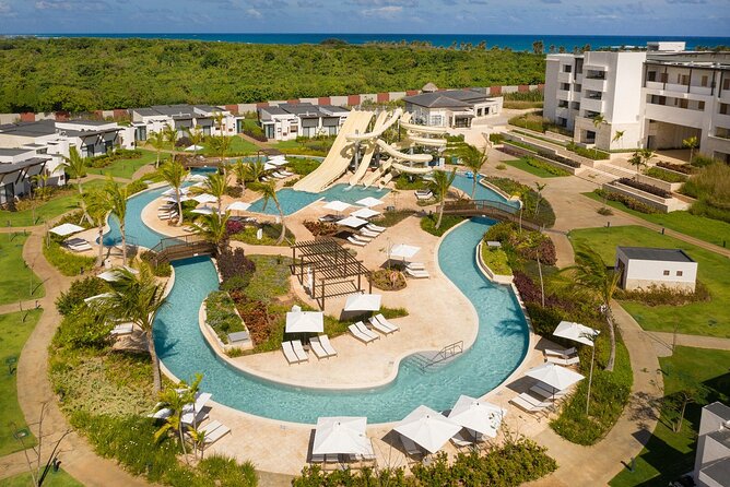 Private Transfer Punta Cana Airport to or from Dreams Macao - The meet-and-greet that saves your energy at PUJ