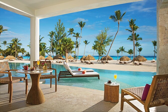 Private Transfer Punta Cana Airport to or from Secrets Cap Cana - Arrival Plan at Punta Cana Airport: The Sign + the SMS Beat