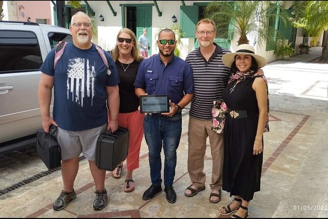 Private Transfers Punta Cana Airport and Cap Cana Hotels - The 25-Minute Private Ride: AC Comfort, WiFi, and Bottled Water