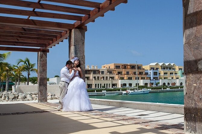 Professional Photoshoot at your Hotel or Villa - Pose coaching that keeps it comfortable (yes, even if you hate posing)