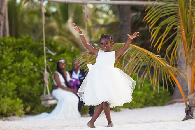 Professional photoshoot in Punta Cana and DR - Book now! - How the Photographer Gets Natural Photos on a Real Beach
