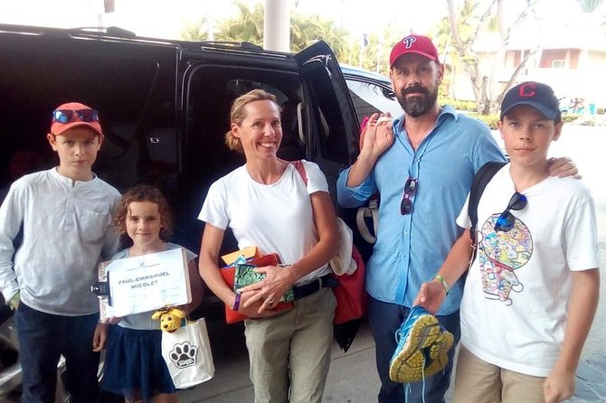 Punta Cana Airport to EXCELLENCE EL CARMEN (Uvero Alto) R/T - Exiting PUJ the fast way: immigration, bags, and the driver meet point