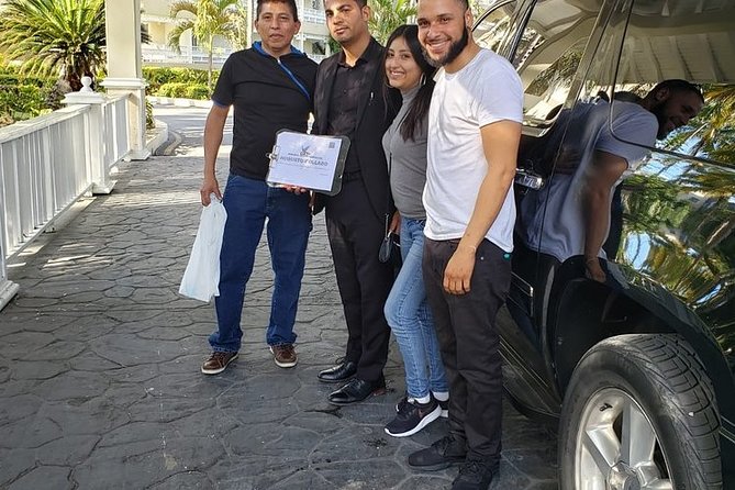 Punta Cana Airport to EXCELLENCE EL CARMEN (Uvero Alto) R/T - Your return trip: getting picked up from the hotel lobby on time