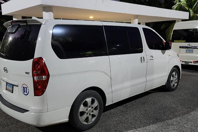 Punta Cana Airport Transfer Bavaro Van - Comfort Extras and Small Details That Save You Time