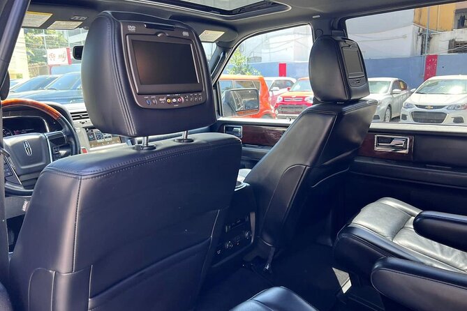 Punta Cana Airport Transfer: Luxuty Ride to Your Hotel - Who should book this airport transfer?