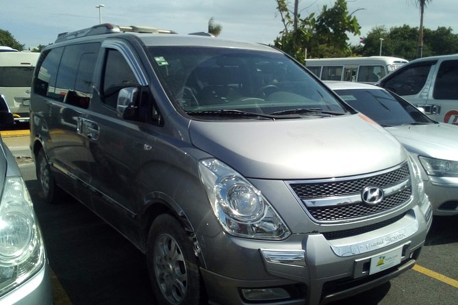 Punta Cana Airport Transfer Service - Group logistics: staying together from airport to hotel