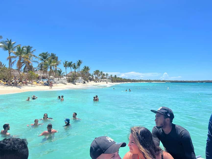 Punta Cana: All Inclusive Saona Island Experience - Island Music and Animation: Fun on Schedule, Freedom After