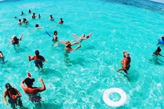 Punta Cana Booze Cruise, Snorkeling, Bar Entertainment Open Bar - The First Cruise Stretch: Natural Pool Off Bávaro Beach