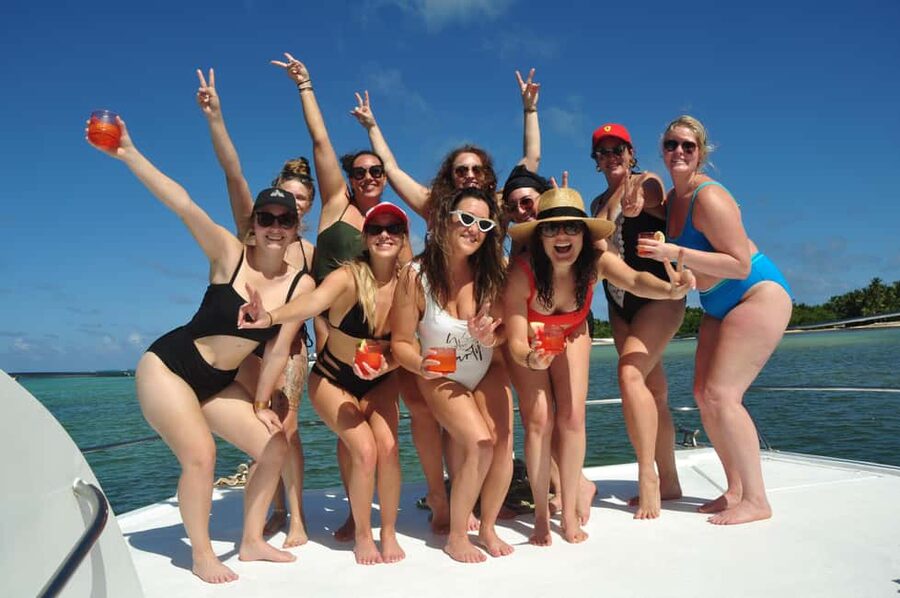 Punta Cana: Booze Cruise with Snorkel and Natural Pool Stop - On the catamaran: comfort, music, and the drinks setup